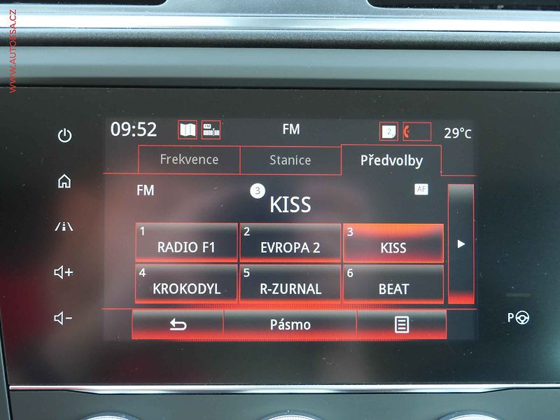 Renault Kadjar (2019) 1.3 TCe, 2.maj,ČR, servis - fotka 18 z 19