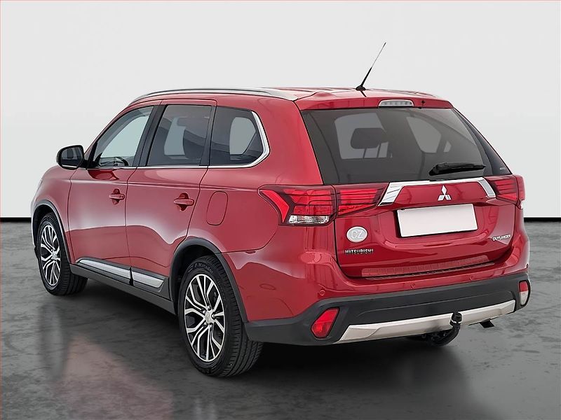 Mitsubishi Outlander (2016) 2.2 DI-D, 4X4, Automat - fotka 4 z 21