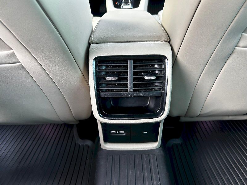 Škoda Octavia (2022) Combi 2.0 TDI 110kW DSG Style - fotka 28 z 35