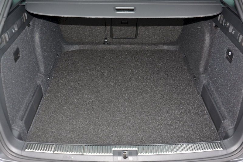 Škoda Superb (2024) Combi SportLine 2,0 TDI 147 kW - fotka 25 z 25