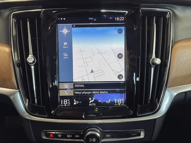 Volvo V90 (2016) 2.0 T5,187kW,Inscription,DPH,K - fotka 28 z 51