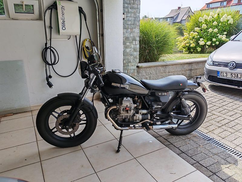 Moto Guzzi V 35 Custom Cafe Racer  - fotka 1 z 8