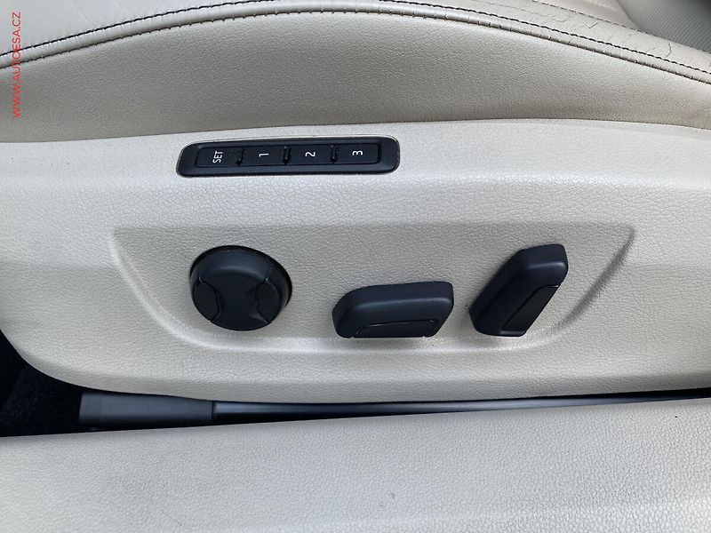 Škoda Superb (2022) 2.0 TDi, ČR, L&K, DSG, LED - fotka 14 z 20