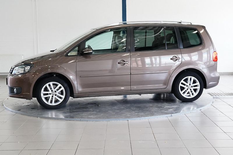 Volkswagen Touran - fotka 3 z 25
