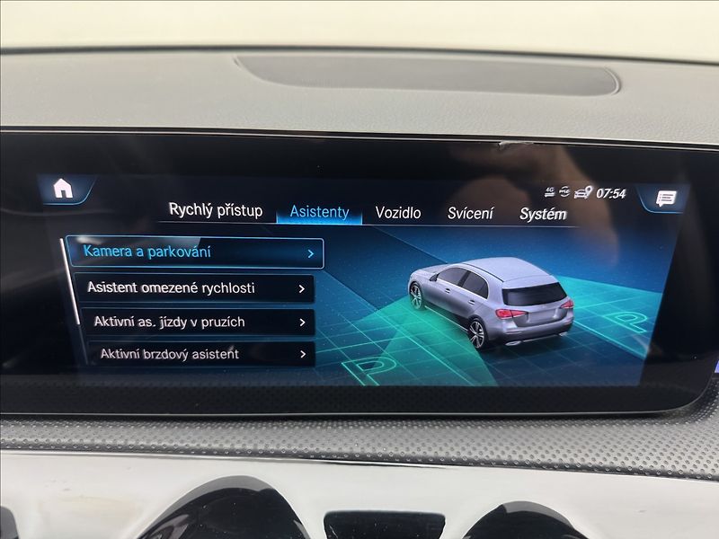 Mercedes-Benz Třídy A 1,3 AMG DPH KAMERA VÝHŘEV ČR - fotka 19 z 40