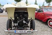 Pálavský Oldtimer přilákal na Břeclavsko desítky elegantních veteránů