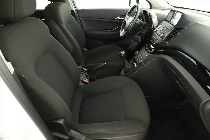 Chevrolet Orlando (2014) 2.0 VCDi, 7 míst, Tempomat - fotka 13 z 15