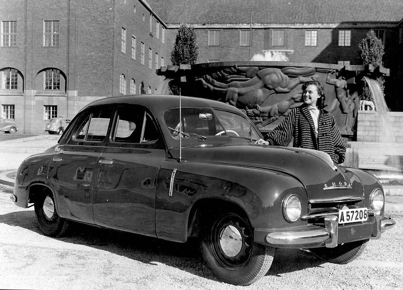 Škoda 1200 na startu veteránské rallye