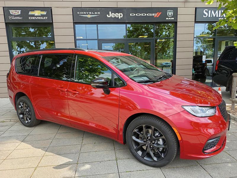 Chrysler Pacifica (2025) 2025 Limited AWD SKLADEM - fotografie inzerátu