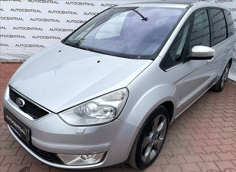 Ford Galaxy 2,0 TDCi,103kW,Titanium - fotka 7 z 27