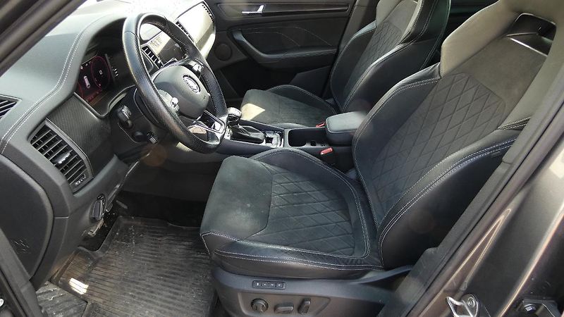 Škoda Kodiaq 2,0 TDI DSG 4x4 Sportline - fotka 19 z 25