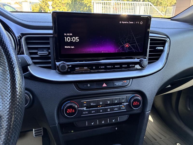 Kia Ceed 1.5T-GDi 118kW GT LINE AUTOMAT - fotka 19 z 38
