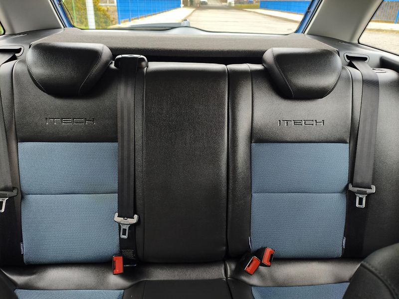 Seat Ibiza (2014) 1,2 TSI 77Kw I-tech combi - fotka 17 z 33