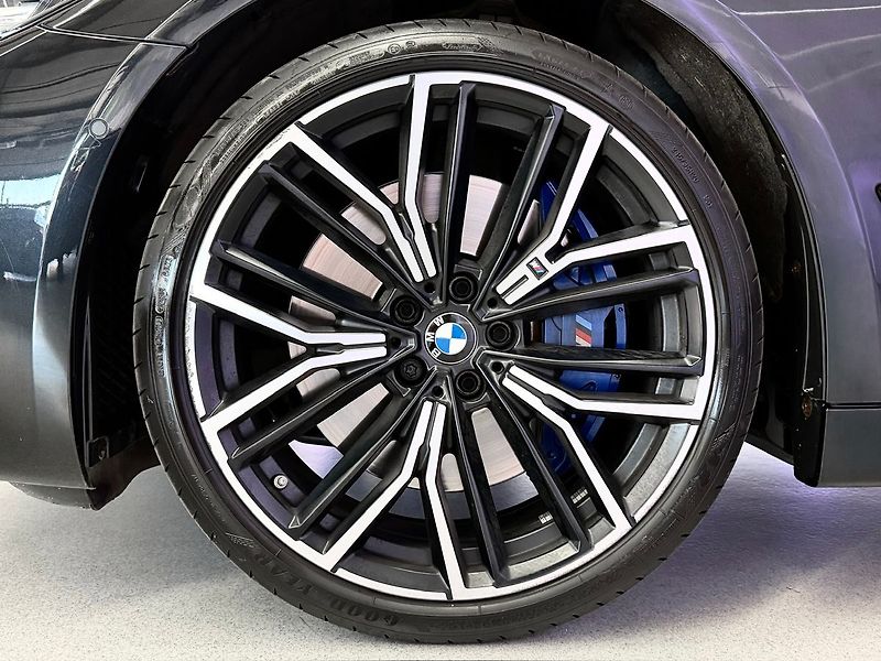 BMW Řada 5 530d 210 KW xDrive M-PAKET, M- - fotka 9 z 31