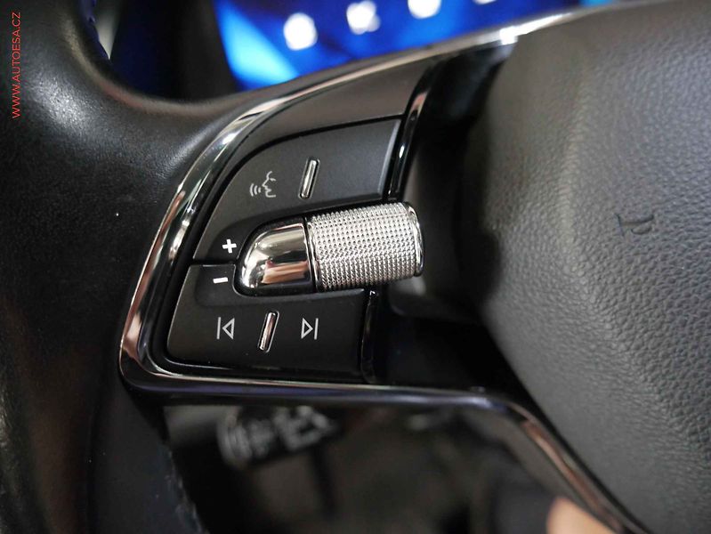 Škoda Octavia (2020) 2.0 TD, ČR, Style, TZ, LED - fotka 13 z 21