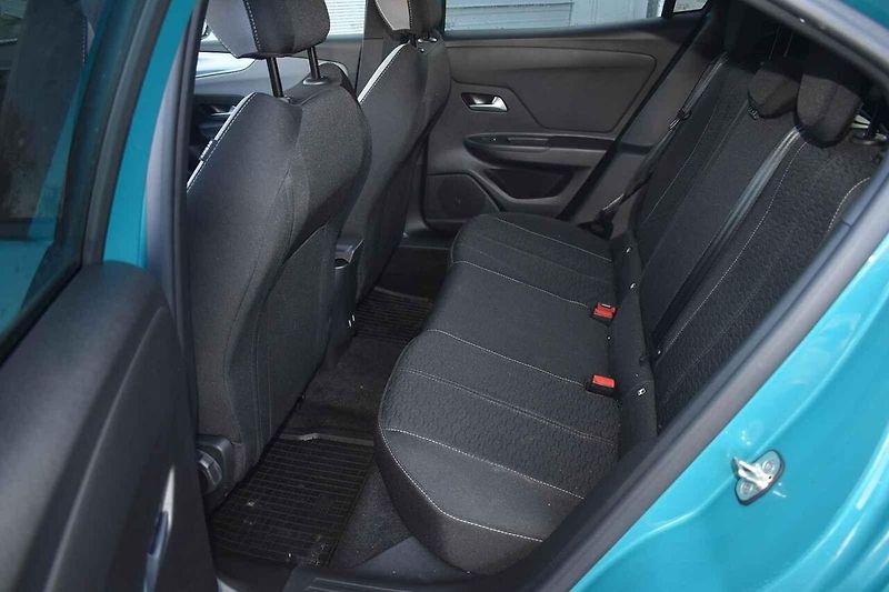 Opel Mokka je stále jedno z nejhezčích malých SUV.