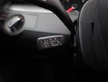 Volkswagen Passat (2011) 2.0 TDI, Tempomat - náhled 15