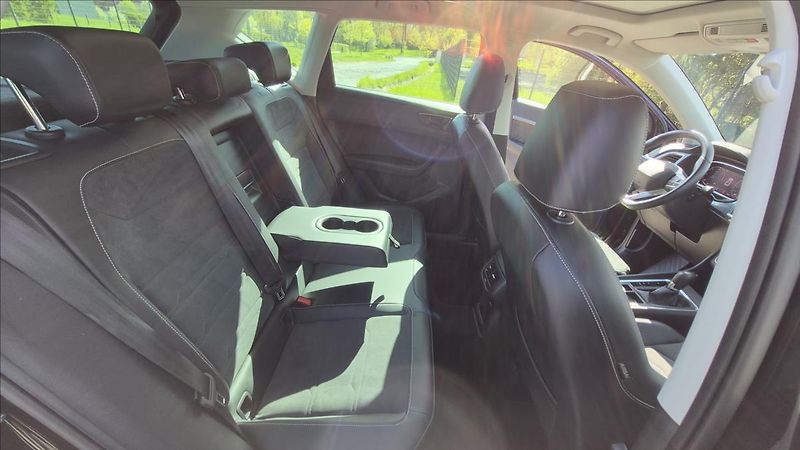 Seat Ateca 2,0 TDi 110 Kw Style DSG DPH - fotka 18 z 27