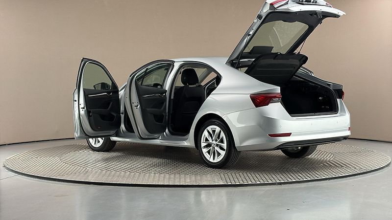 Škoda Octavia 1.0 TSI Style - fotka 7 z 26