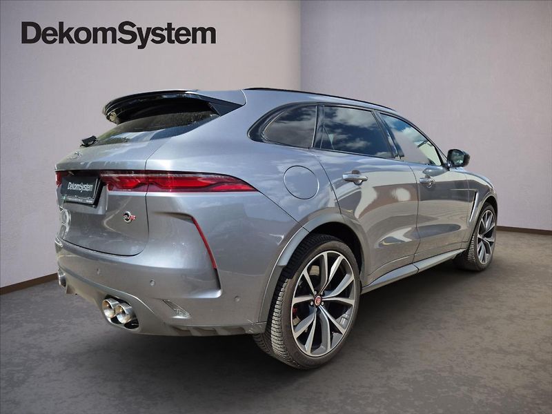 Jaguar F-Pace 5,0 V8 AWD SVR 405 kW - fotka 3 z 20