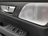 Volvo V60 (2026) T6 AWD Plug-in DARK ULTRA - náhled 18