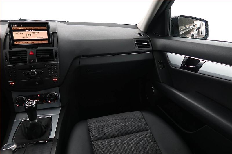 Mercedes-Benz Třídy C (2009) C 350 CDI, Navi, Xenony - fotka 8 z 18
