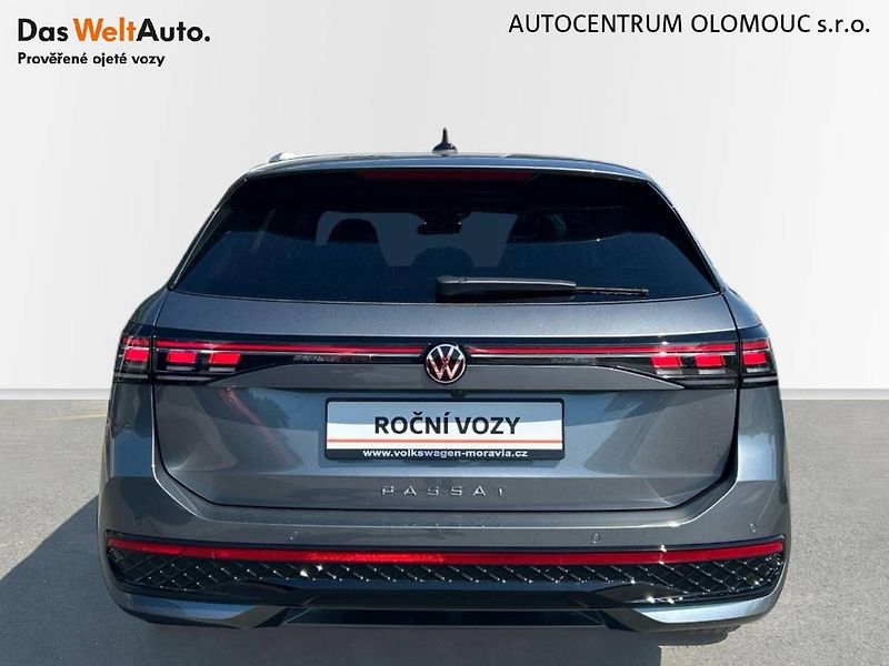 Volkswagen Passat (2026) 2.0 TDI R-Line - fotka 12 z 35