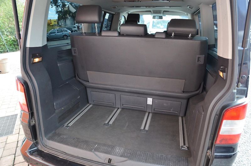 Volkswagen Multivan (2007) 2.5 TDi 128kW 4MOTION / TAŽNÉ - fotka 9 z 34