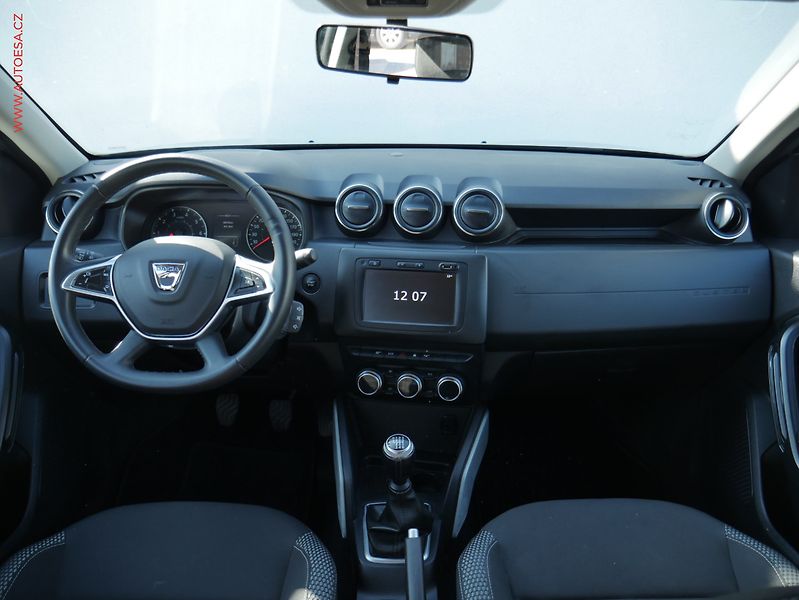 Dacia Duster (2020) 1.5 dCi, AC, navi, kamera - fotka 8 z 22