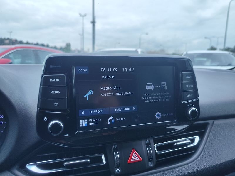 Hyundai i30 1.5 T-GDI/117kW Smart MHEV - fotka 17 z 29