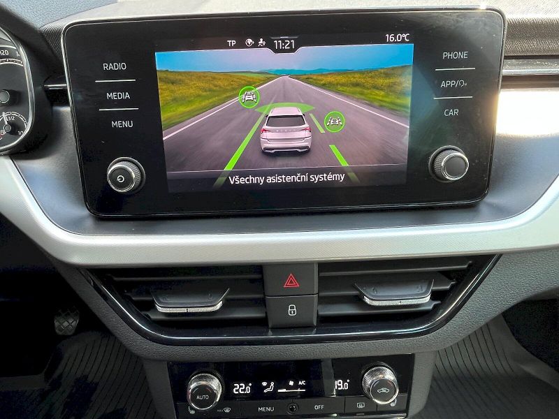 Škoda Kamiq (2020) 1.5 TSI 110 kW Style - fotka 20 z 26