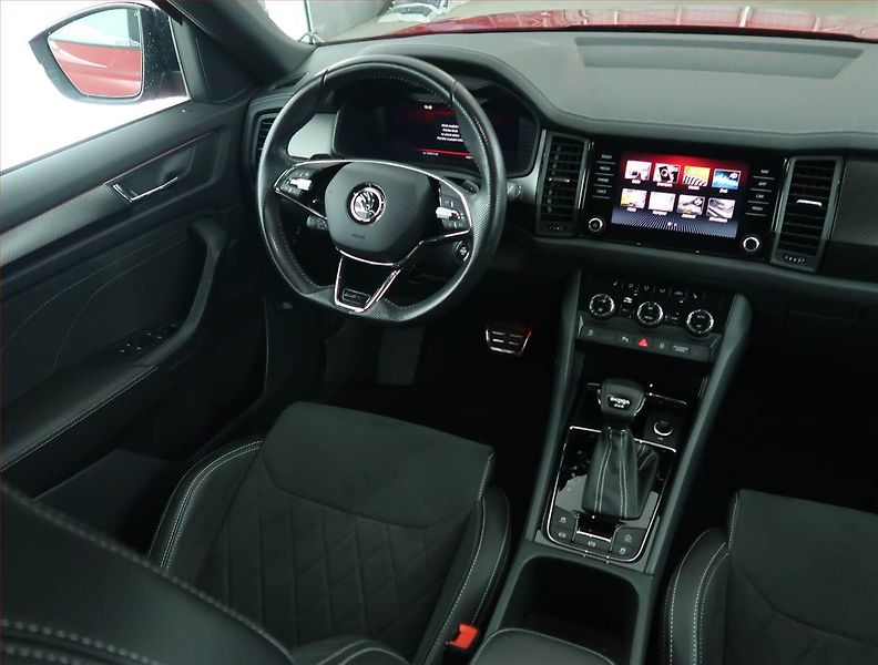 Škoda Kodiaq (2023) 2.0 TDI - fotka 7 z 17