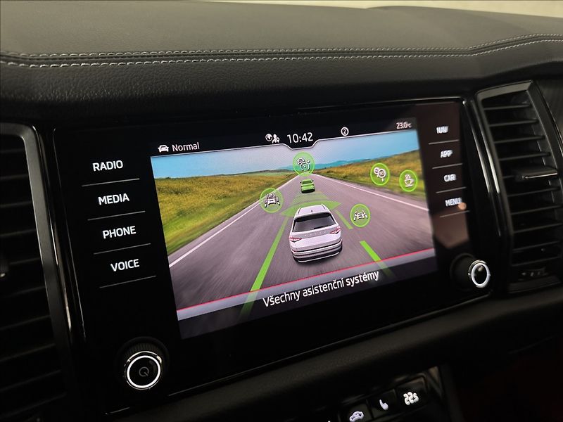 Škoda Kodiaq 2,0 TDi  DSG Sportline Virtual - fotka 28 z 50