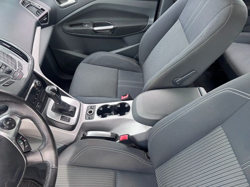 Ford Grand C-MAX (2011) AUTOMAT 2,0 TDCI NOVÁ STK - fotka 34 z 50