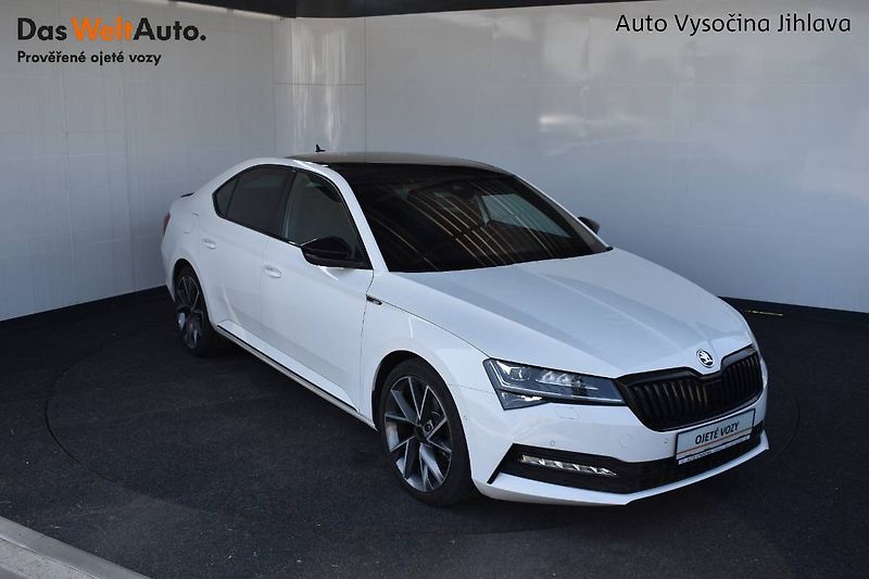 Škoda Superb (2023) 2.0TDI 147kW DSG Sportline 4x4 - fotka 9 z 29