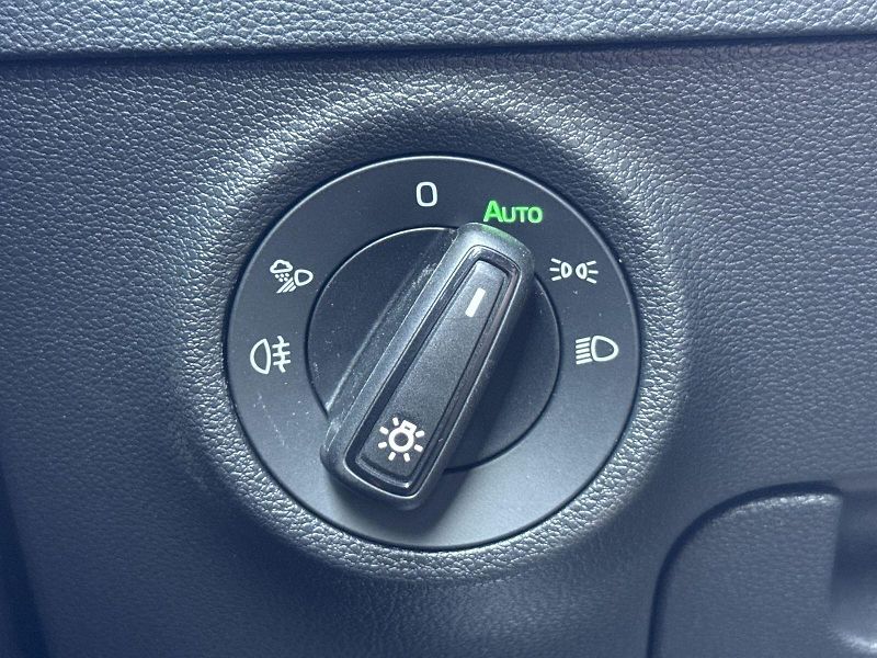 Škoda Karoq (2025) 1.5 TSI DSG Sportline - fotka 16 z 33