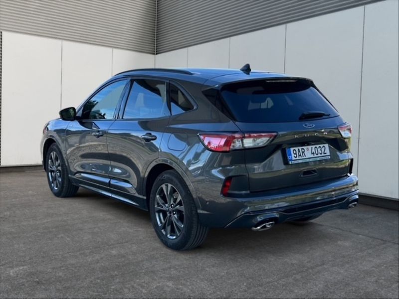 Ford Kuga 1,5 EB 110 ST-Line - fotka 4 z 11