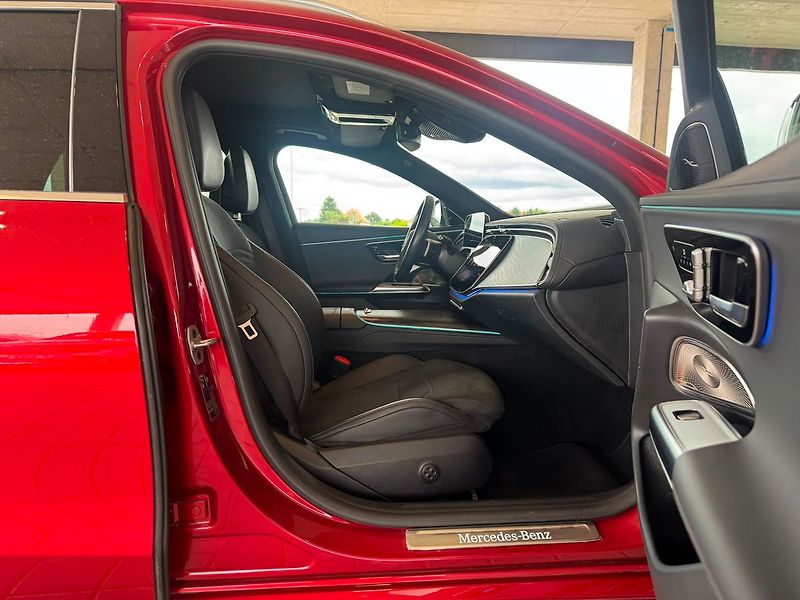 Mercedes-Benz Třídy E 220d 4M kombi - fotka 11 z 21