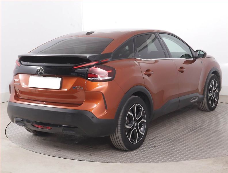 Citroën ë-C4 (2021) 50 kWh, SoH 90% - fotka 5 z 18