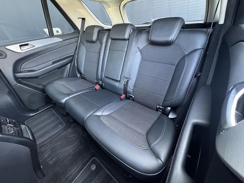 Mercedes-Benz GLE (2017) 350D 190kW 4M, AIRMATIC, 360°  - fotka 16 z 50