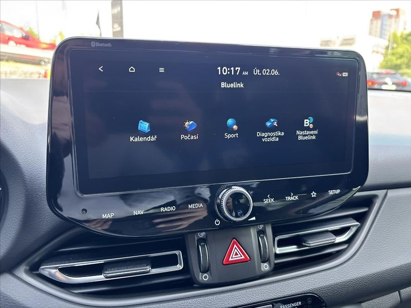 Hyundai i30 1,5 TGDi 118kW Smart ZÁRUKA - fotka 24 z 45