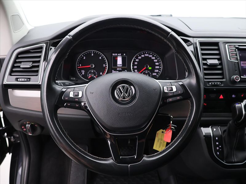 Volkswagen Multivan 2,0 TDI 150kW DSG Bulli Editio - fotka 17 z 32