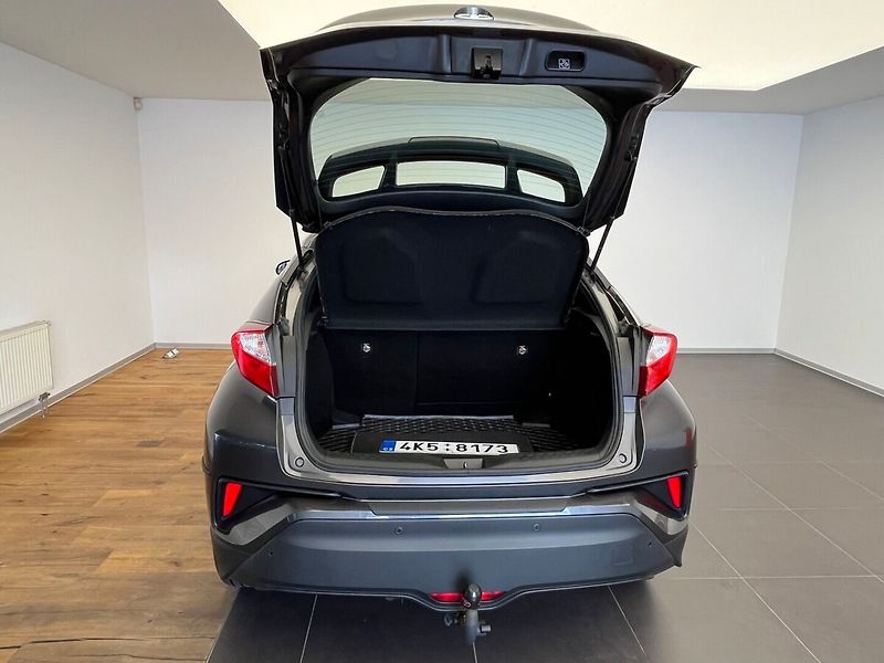 Toyota C-HR Hybrid 1.8 VVT-i E-CVT Active - fotka 7 z 21