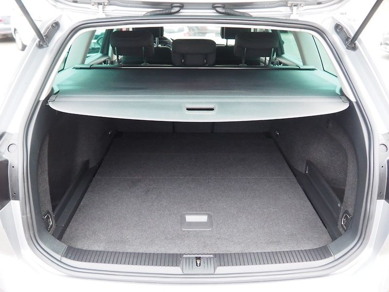 Volkswagen Passat (2020) 2.0TDI, 90kW - fotka 13 z 36