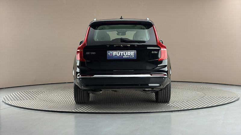 Volvo XC90 2.0 B5 AUT AWD Ultimate Bright - fotka 5 z 36