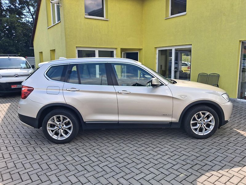 BMW X3 (2012) 2,0D XDRIVE ČR SERVISKA 2xKOLA - fotka 7 z 38