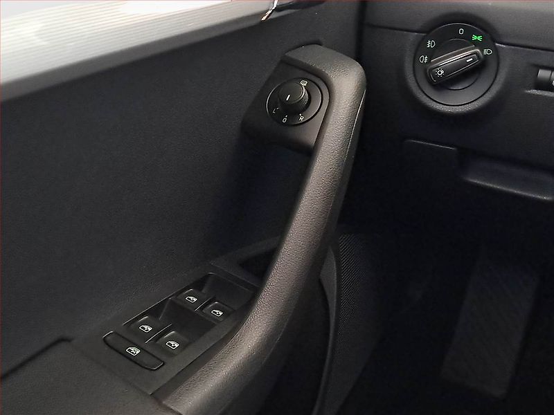 Škoda Octavia (2016) Ambition Plus 1.0 TSI - fotka 16 z 17