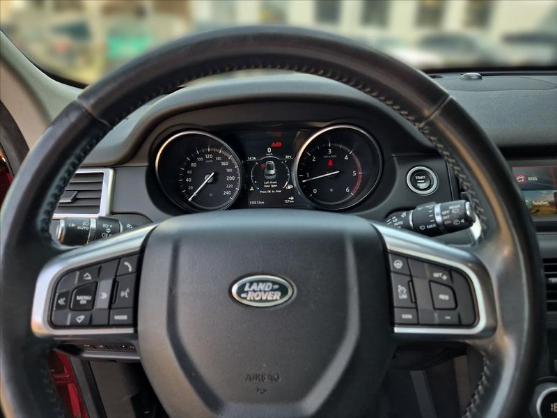 Land Rover Discovery Sport 2,0 - fotka 8 z 19
