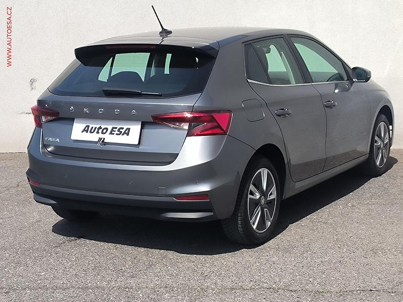 Škoda Fabia (2023) 1.0 TSi, Style, navi - fotka 4 z 25