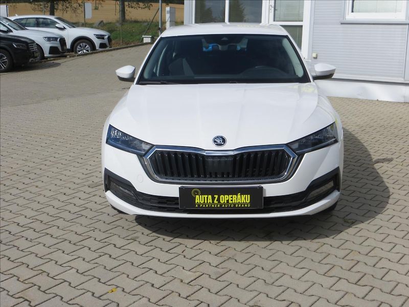 Škoda Octavia 2,0 TDI 85kw Ambition DSG - fotka 2 z 26